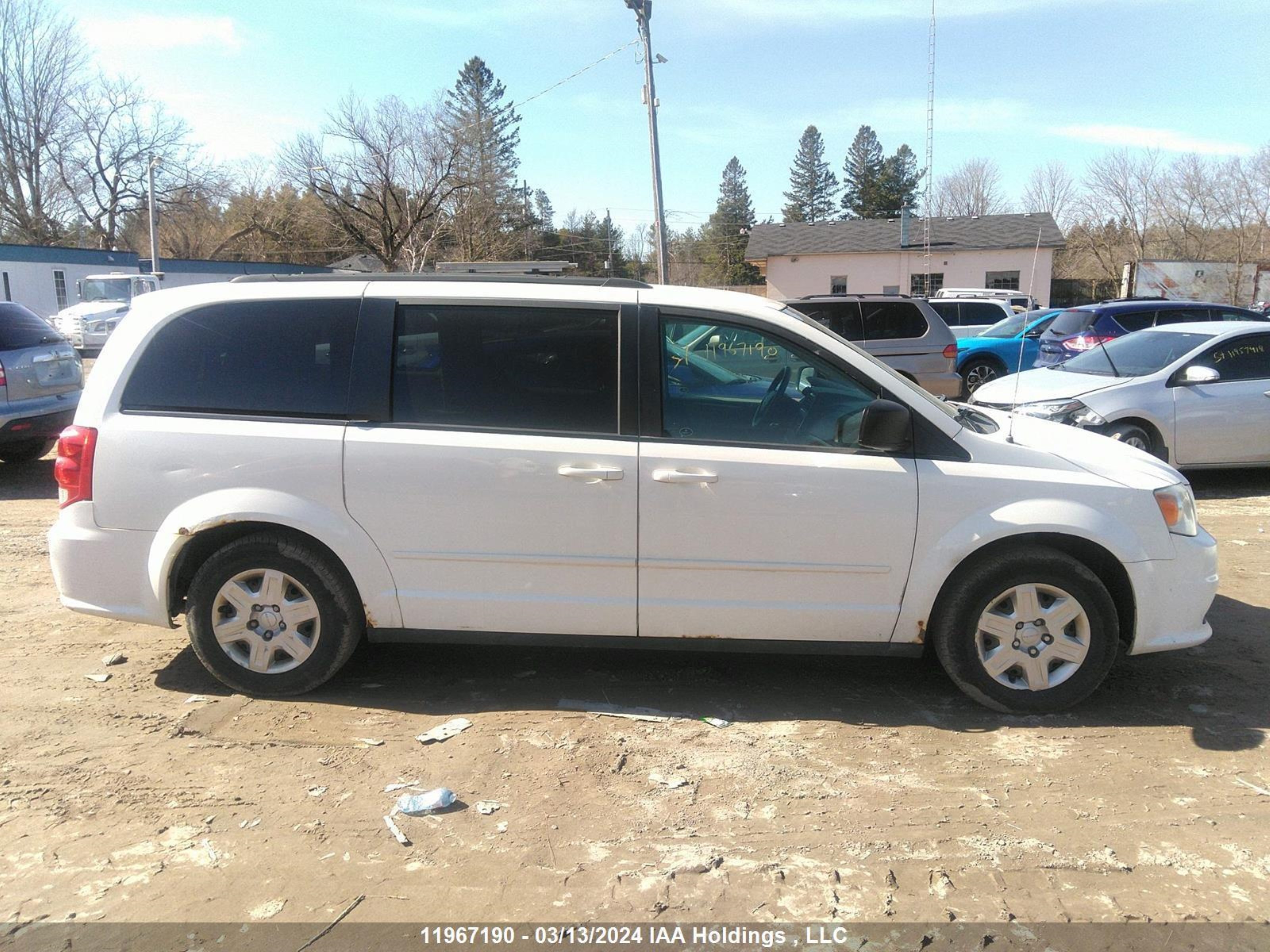 Photo 12 VIN: 2C4RDGBGXCR102611 - DODGE CARAVAN 