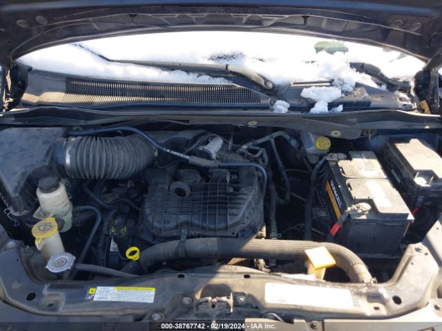 Photo 9 VIN: 2C4RDGBGXCR302940 - DODGE GRAND CARAVAN 