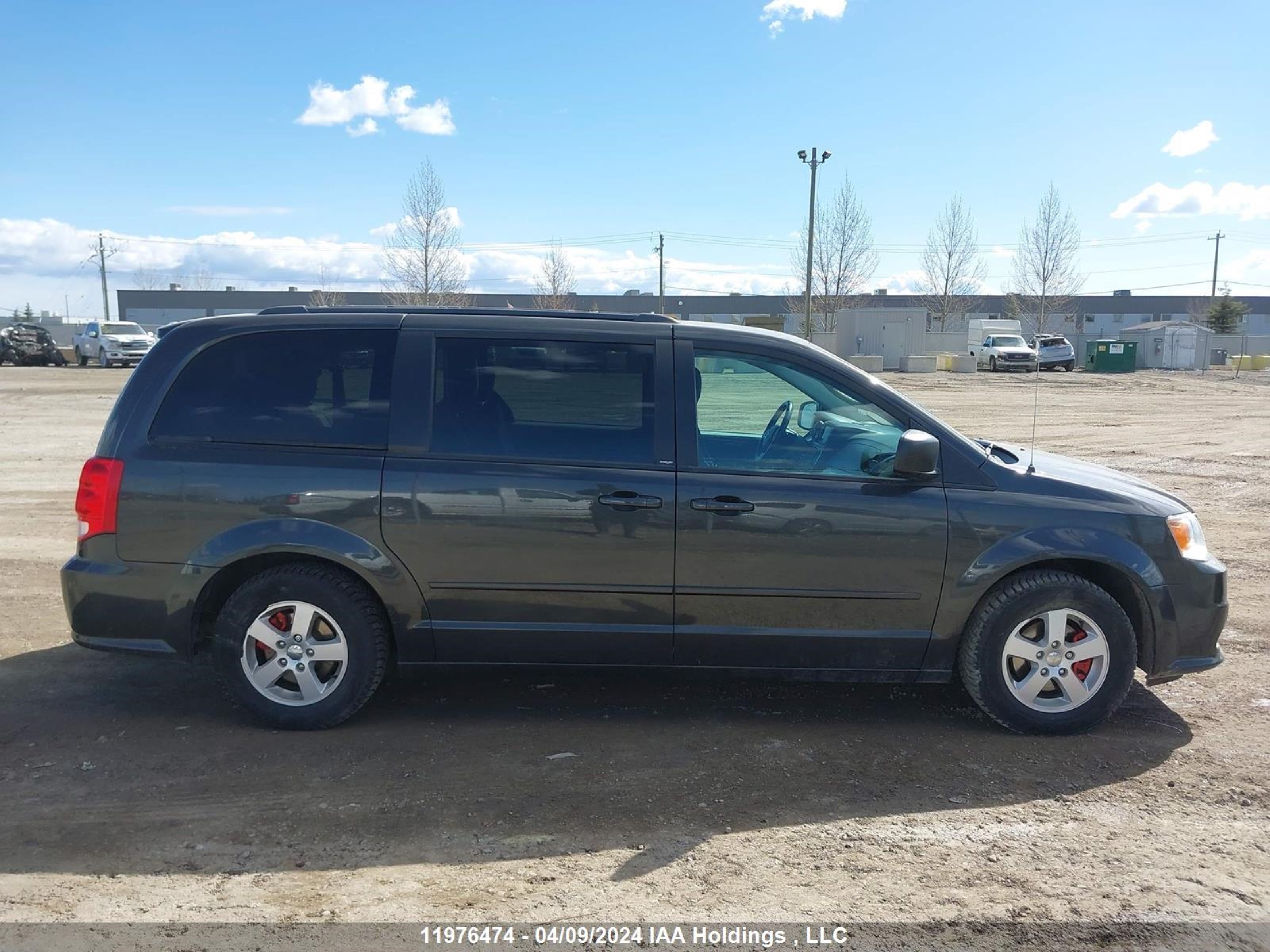 Photo 12 VIN: 2C4RDGBGXCR371367 - DODGE CARAVAN 