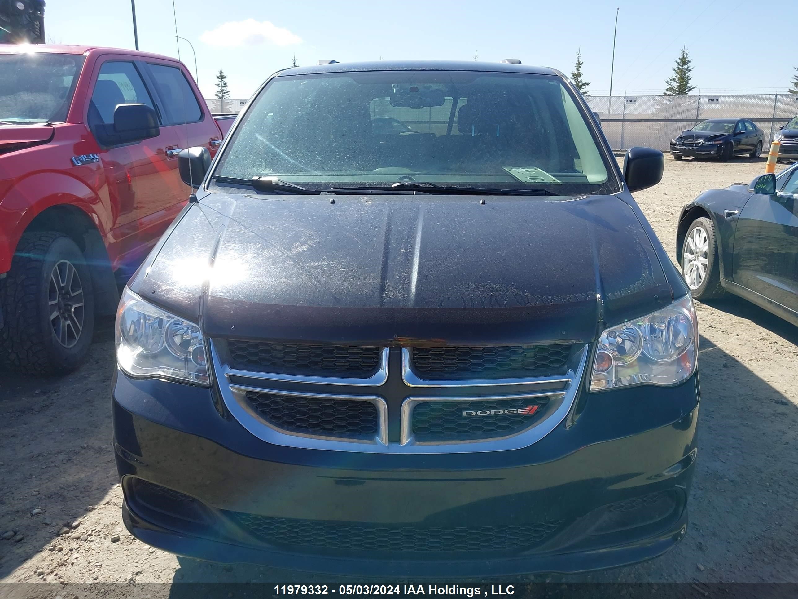 Photo 11 VIN: 2C4RDGBGXCR417067 - DODGE CARAVAN 