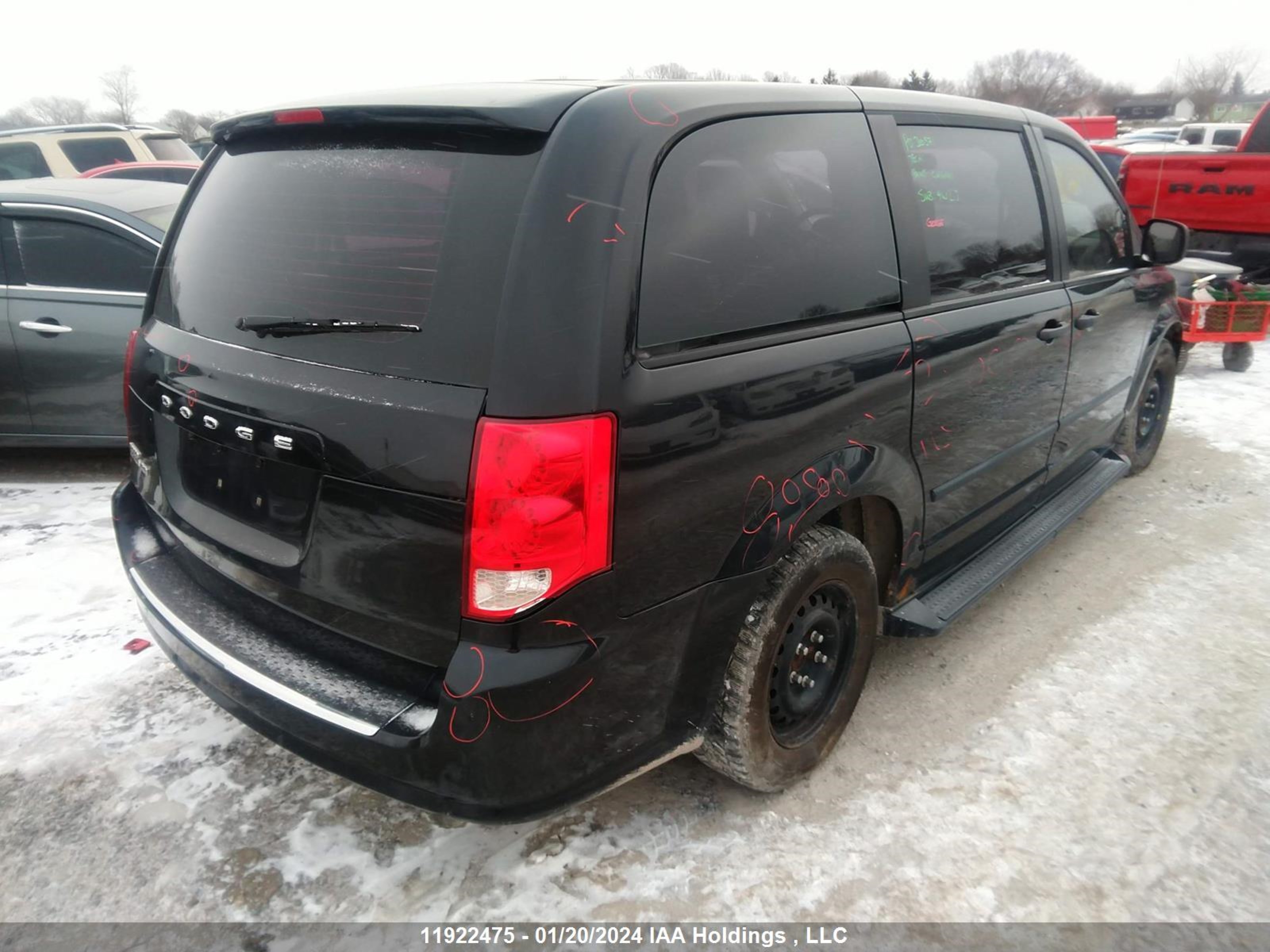 Photo 3 VIN: 2C4RDGBGXDR544760 - DODGE CARAVAN 