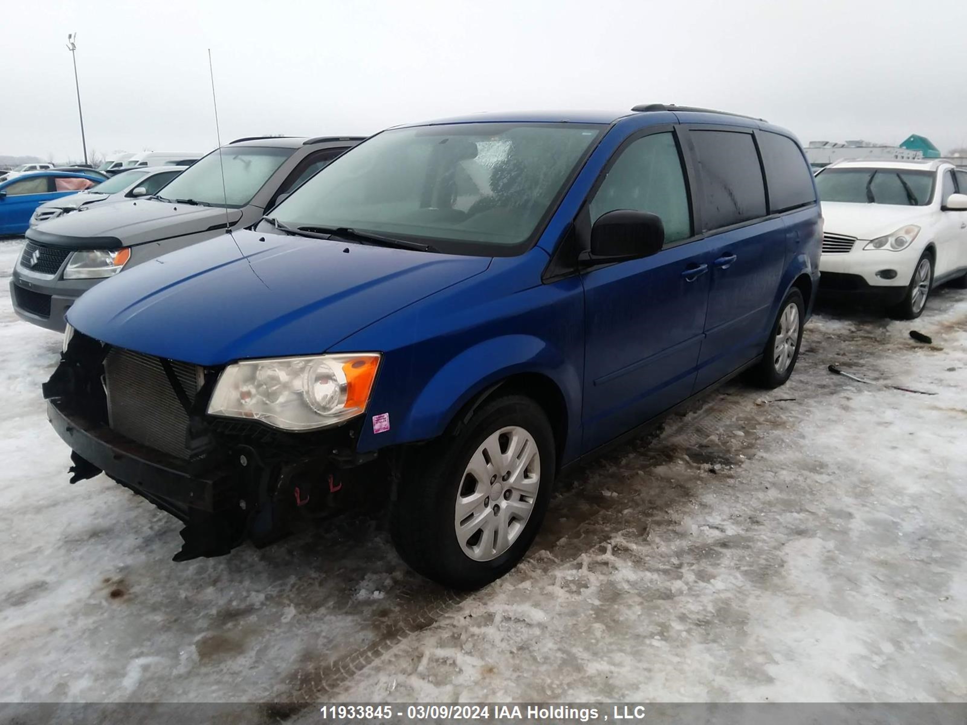 Photo 1 VIN: 2C4RDGBGXDR727530 - DODGE CARAVAN 