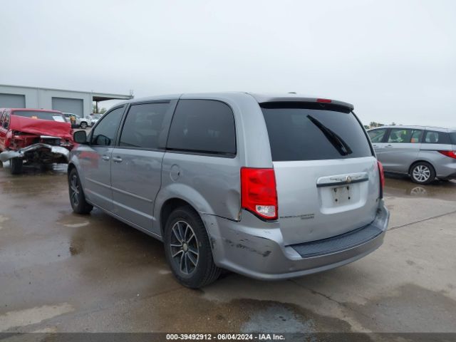 Photo 2 VIN: 2C4RDGBGXFR557771 - DODGE GRAND CARAVAN 