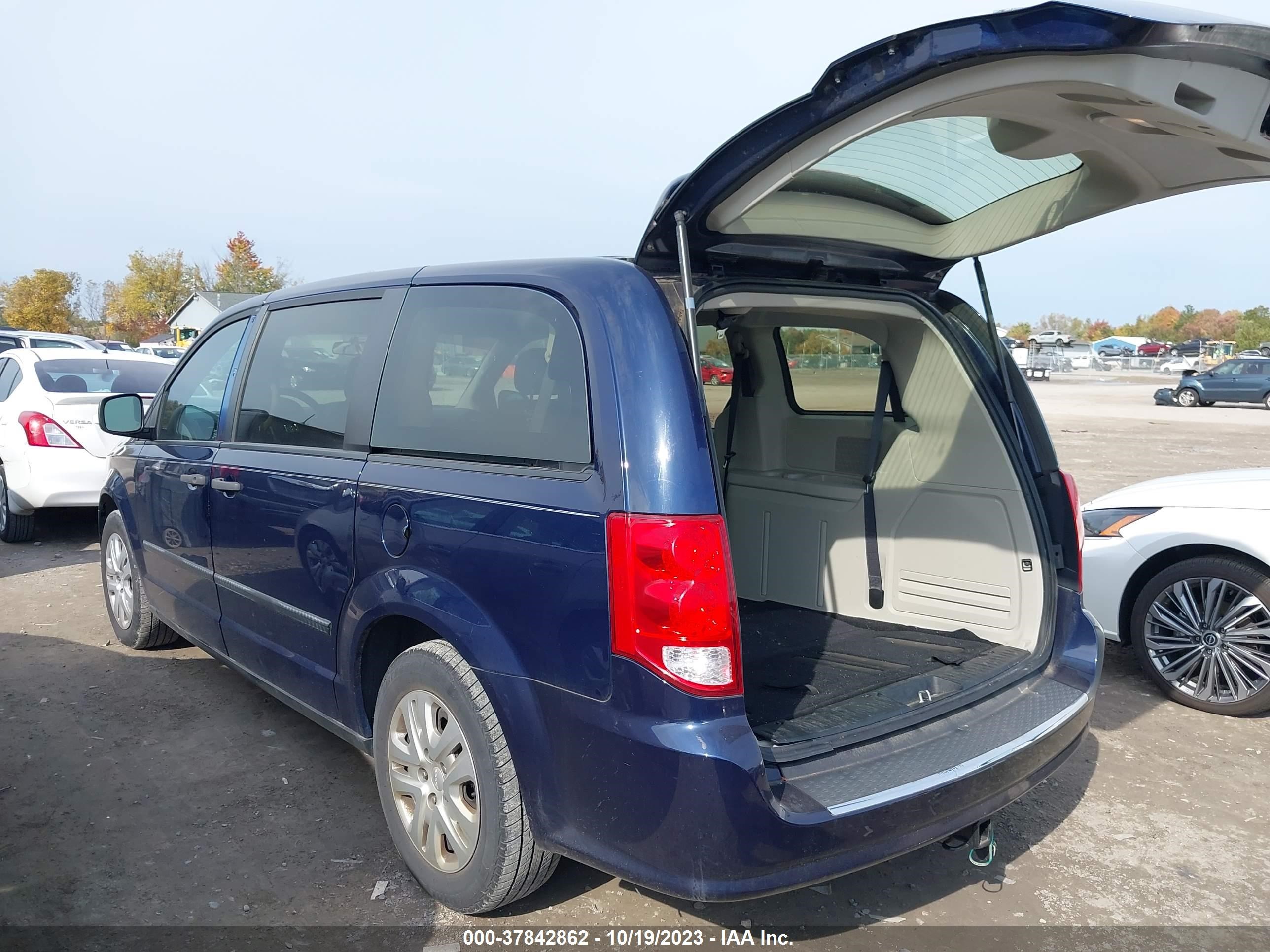 Photo 2 VIN: 2C4RDGBGXFR650192 - DODGE CARAVAN 