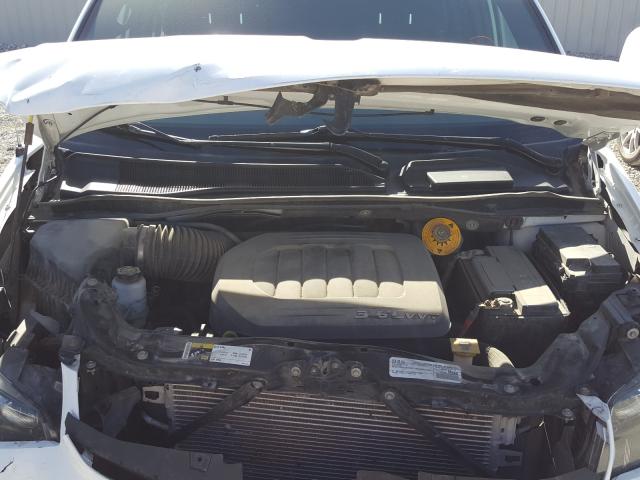 Photo 6 VIN: 2C4RDGBGXGR137428 - DODGE GRAND CARA 