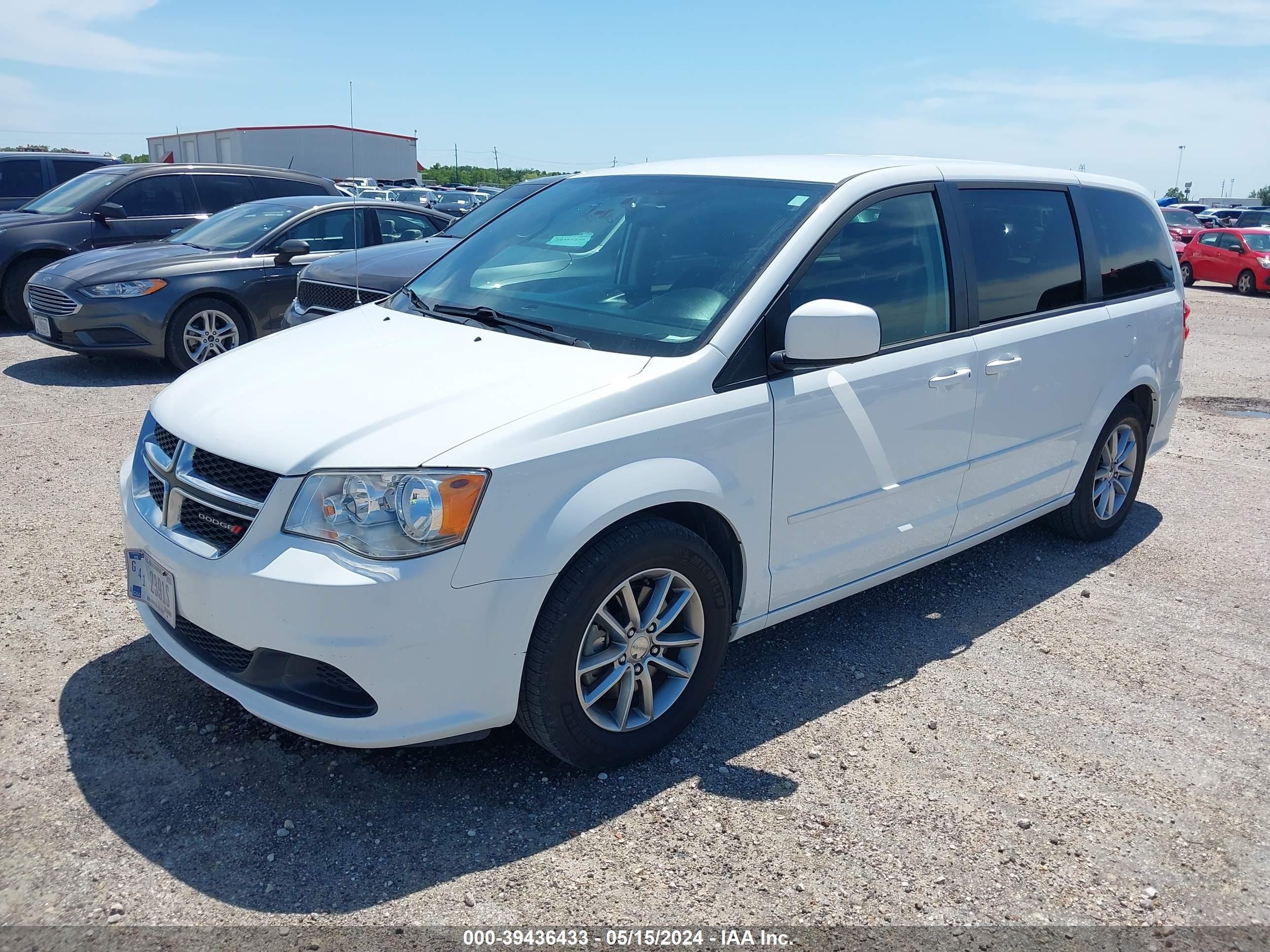 Photo 1 VIN: 2C4RDGBGXGR361086 - DODGE CARAVAN 