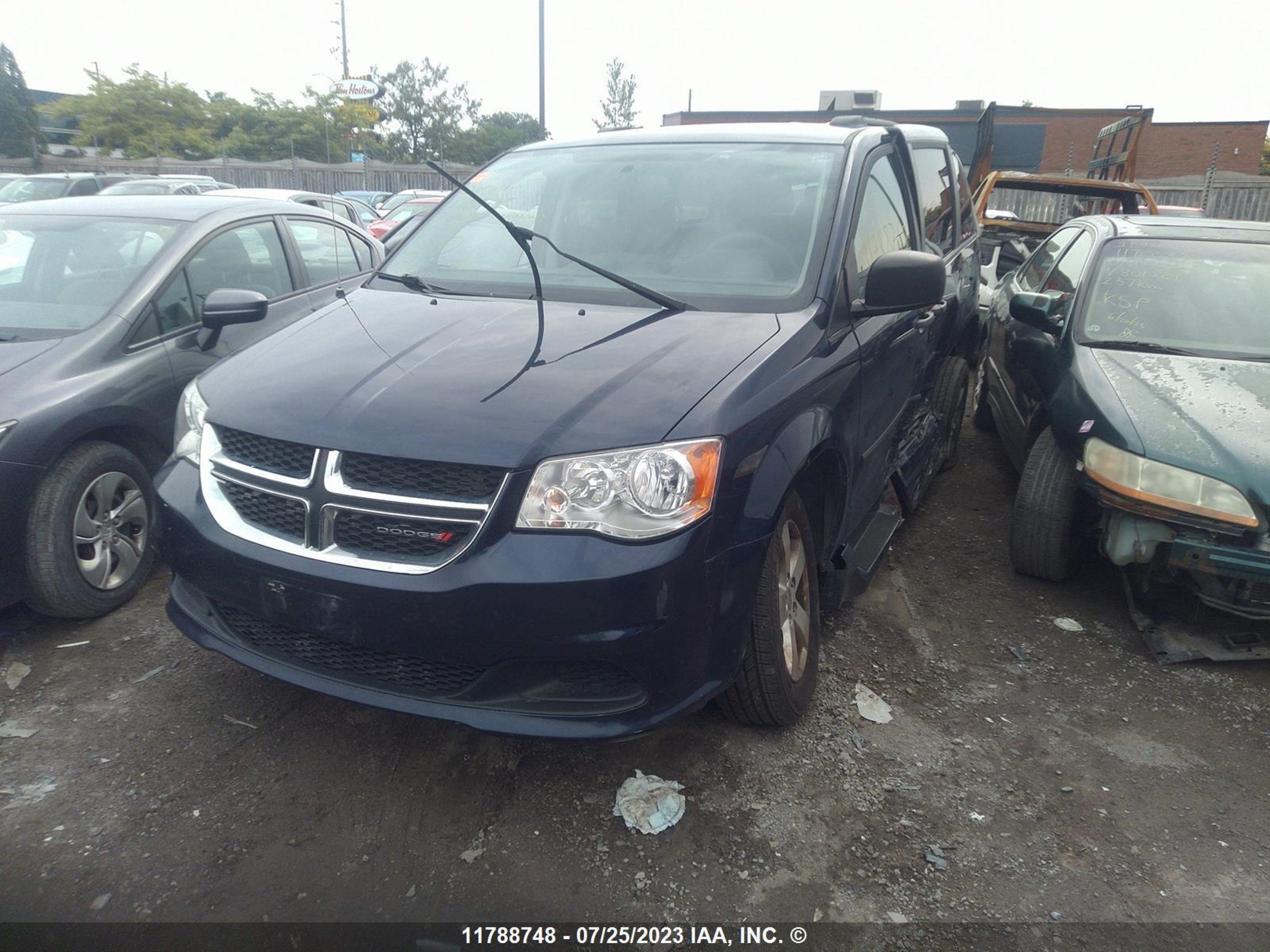 Photo 1 VIN: 2C4RDGBGXHR607135 - DODGE CARAVAN 