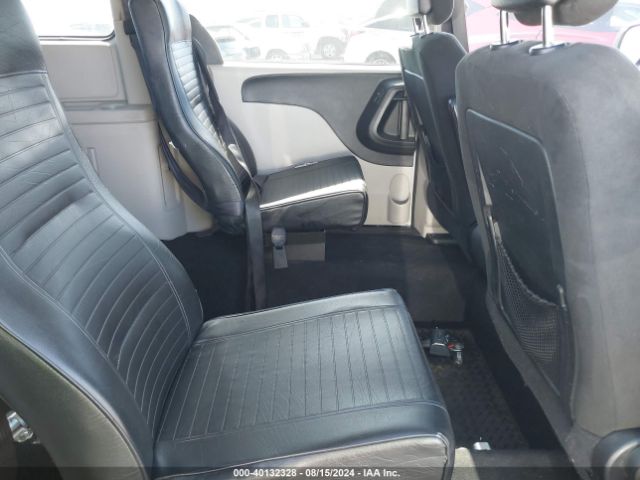 Photo 7 VIN: 2C4RDGBGXHR640345 - DODGE GRAND CARAVAN 