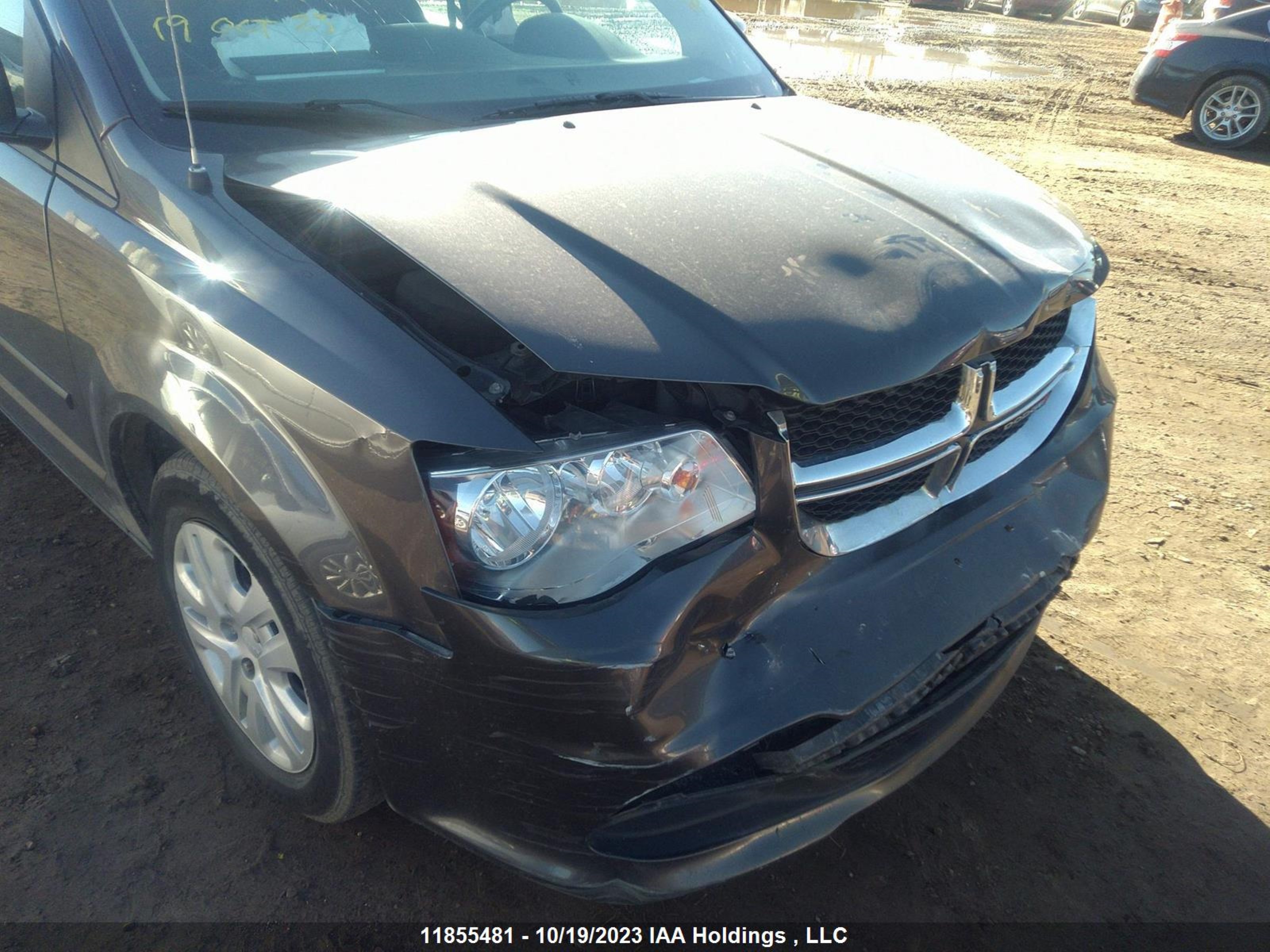 Photo 5 VIN: 2C4RDGBGXHR680974 - DODGE CARAVAN 