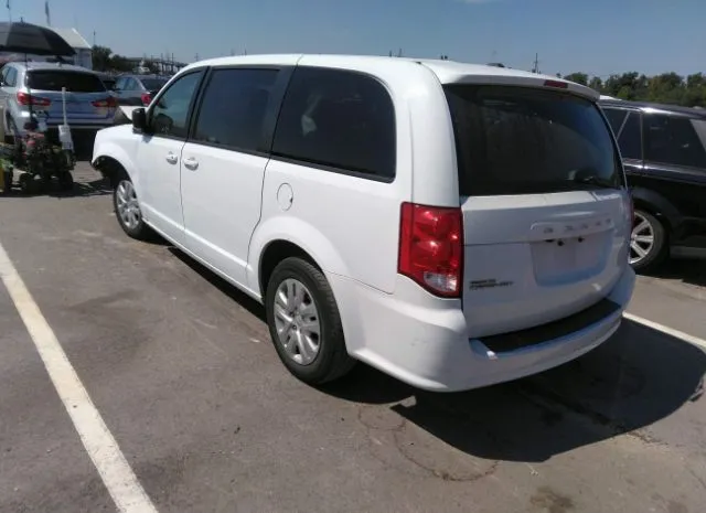 Photo 2 VIN: 2C4RDGBGXJR162028 - DODGE GRAND CARAVAN 