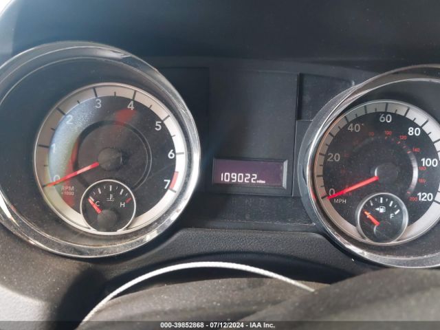 Photo 6 VIN: 2C4RDGBGXJR201376 - DODGE GRAND CARAVAN 