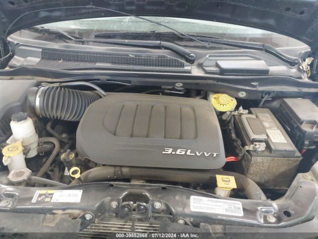 Photo 9 VIN: 2C4RDGBGXJR201376 - DODGE GRAND CARAVAN 