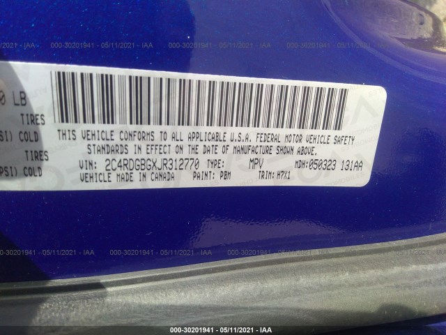 Photo 8 VIN: 2C4RDGBGXJR312770 - DODGE GRAND CARAVAN 