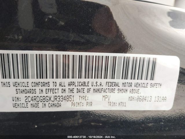 Photo 8 VIN: 2C4RDGBGXJR334851 - DODGE GRAND CARAVAN 