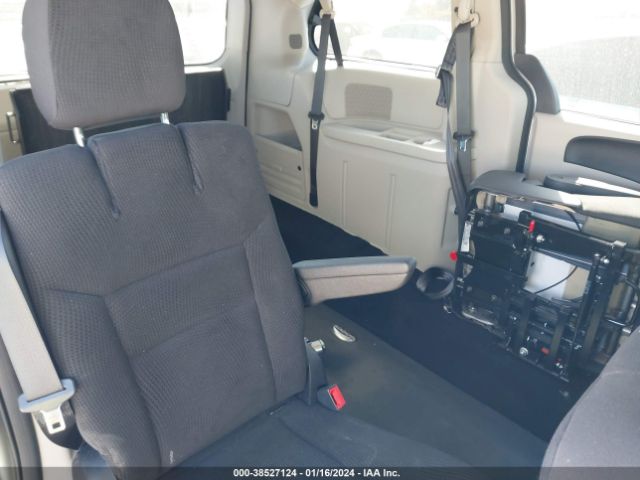 Photo 7 VIN: 2C4RDGBGXKR677788 - DODGE GRAND CARAVAN 