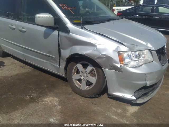 Photo 5 VIN: 2C4RDGCG0CR280543 - DODGE GRAND CARAVAN 