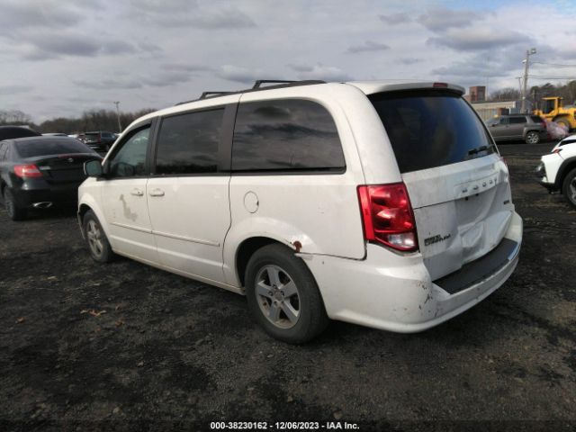 Photo 2 VIN: 2C4RDGCG0DR581640 - DODGE GRAND CARAVAN 