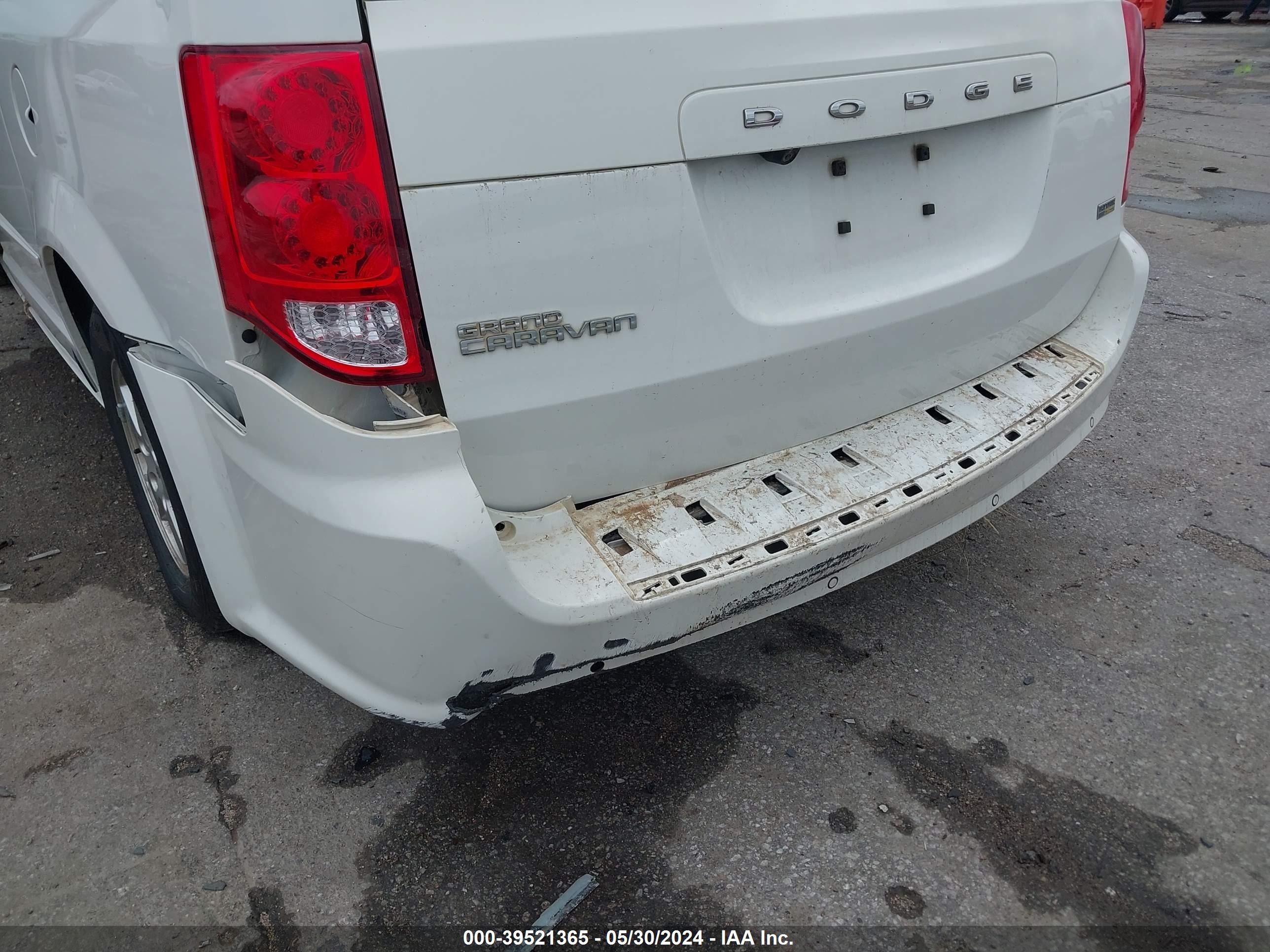 Photo 5 VIN: 2C4RDGCG0DR655686 - DODGE CARAVAN 