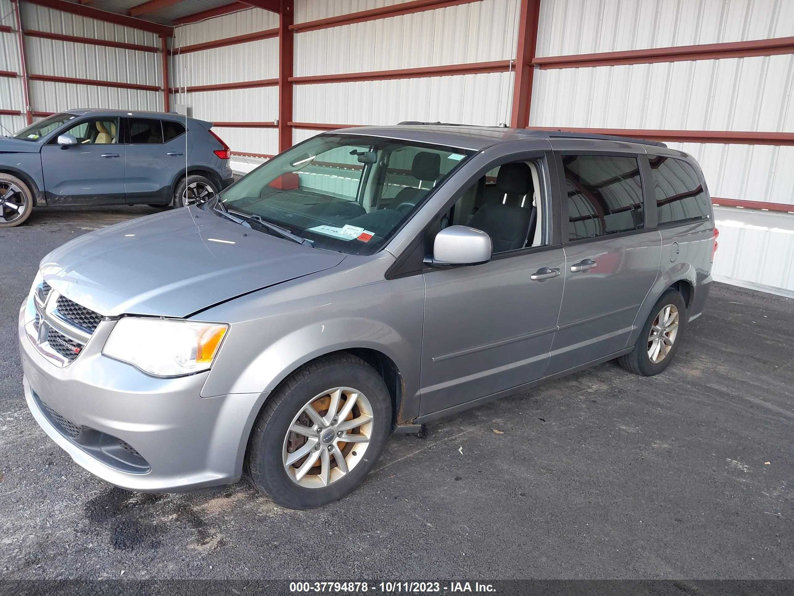 Photo 1 VIN: 2C4RDGCG0DR736526 - DODGE CARAVAN 