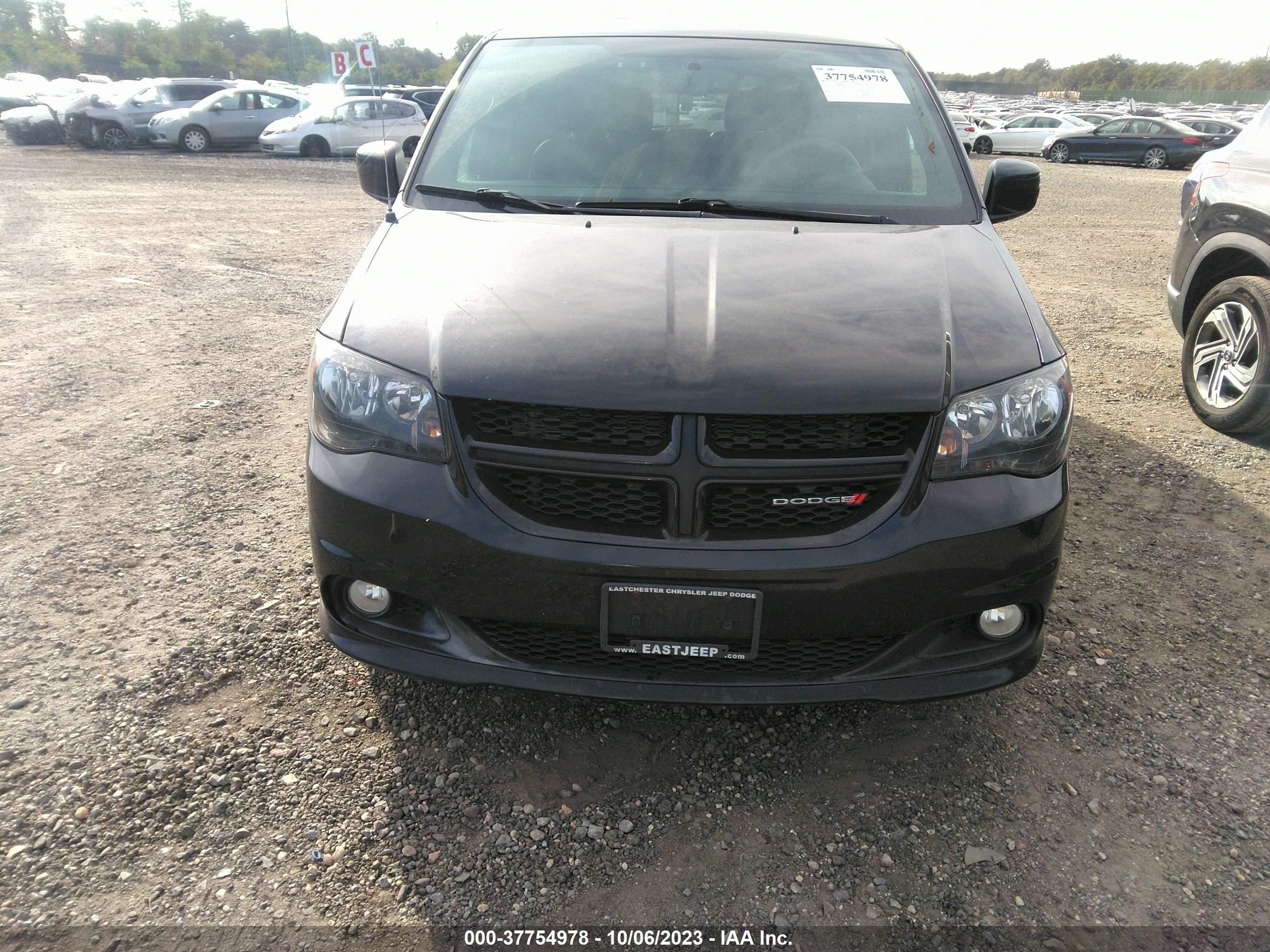 Photo 12 VIN: 2C4RDGCG0HR612102 - DODGE CARAVAN 