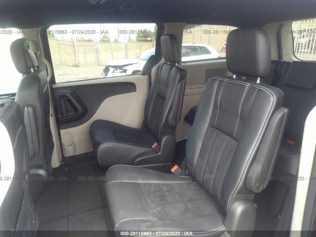 Photo 7 VIN: 2C4RDGCG0JR163204 - DODGE GRAND CARAVAN 