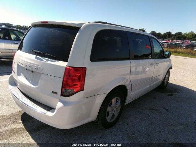 Photo 3 VIN: 2C4RDGCG1DR582411 - DODGE GRAND CARAVAN 