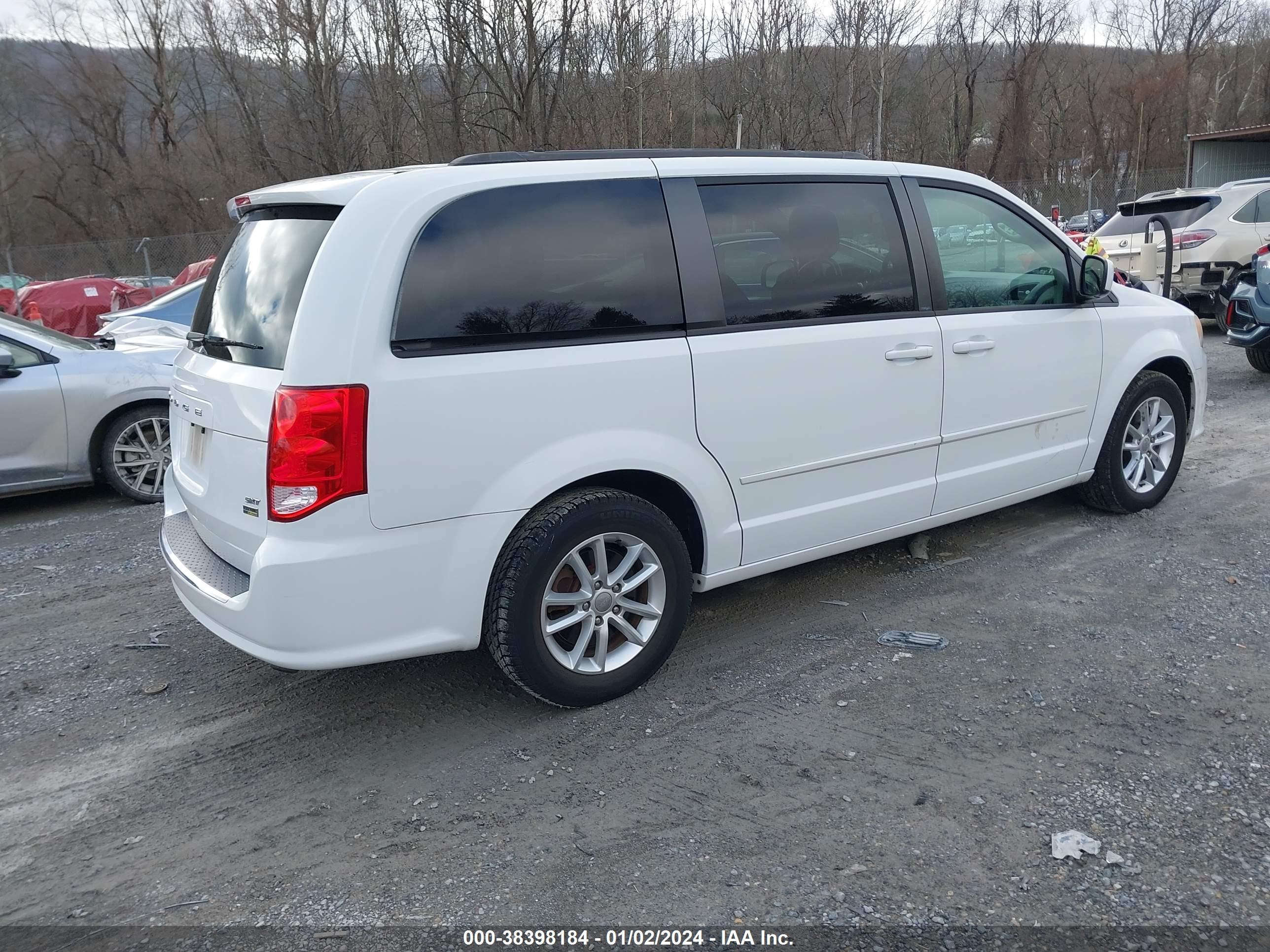 Photo 3 VIN: 2C4RDGCG1ER323029 - DODGE CARAVAN 