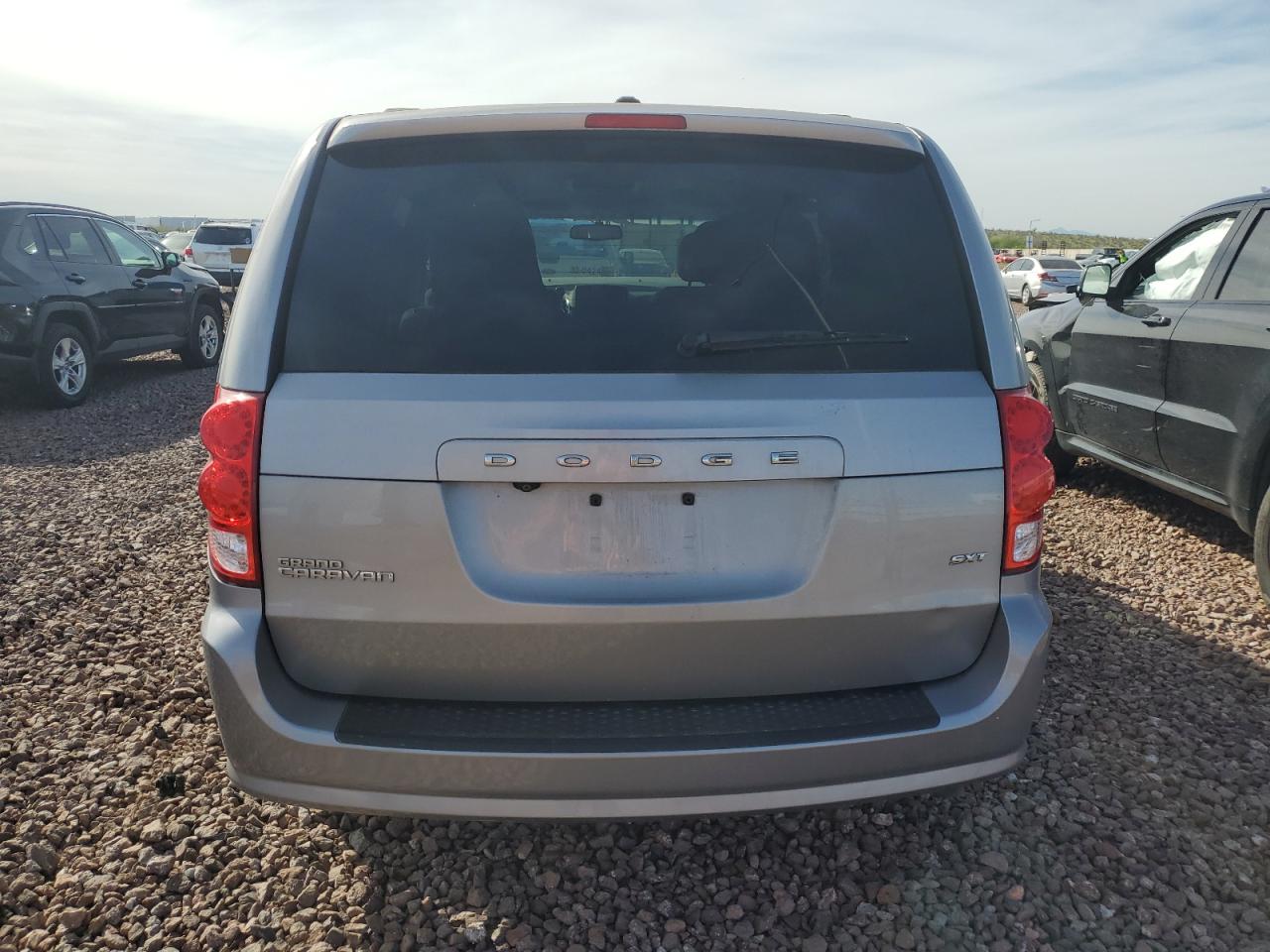 Photo 5 VIN: 2C4RDGCG1ER340431 - DODGE CARAVAN 