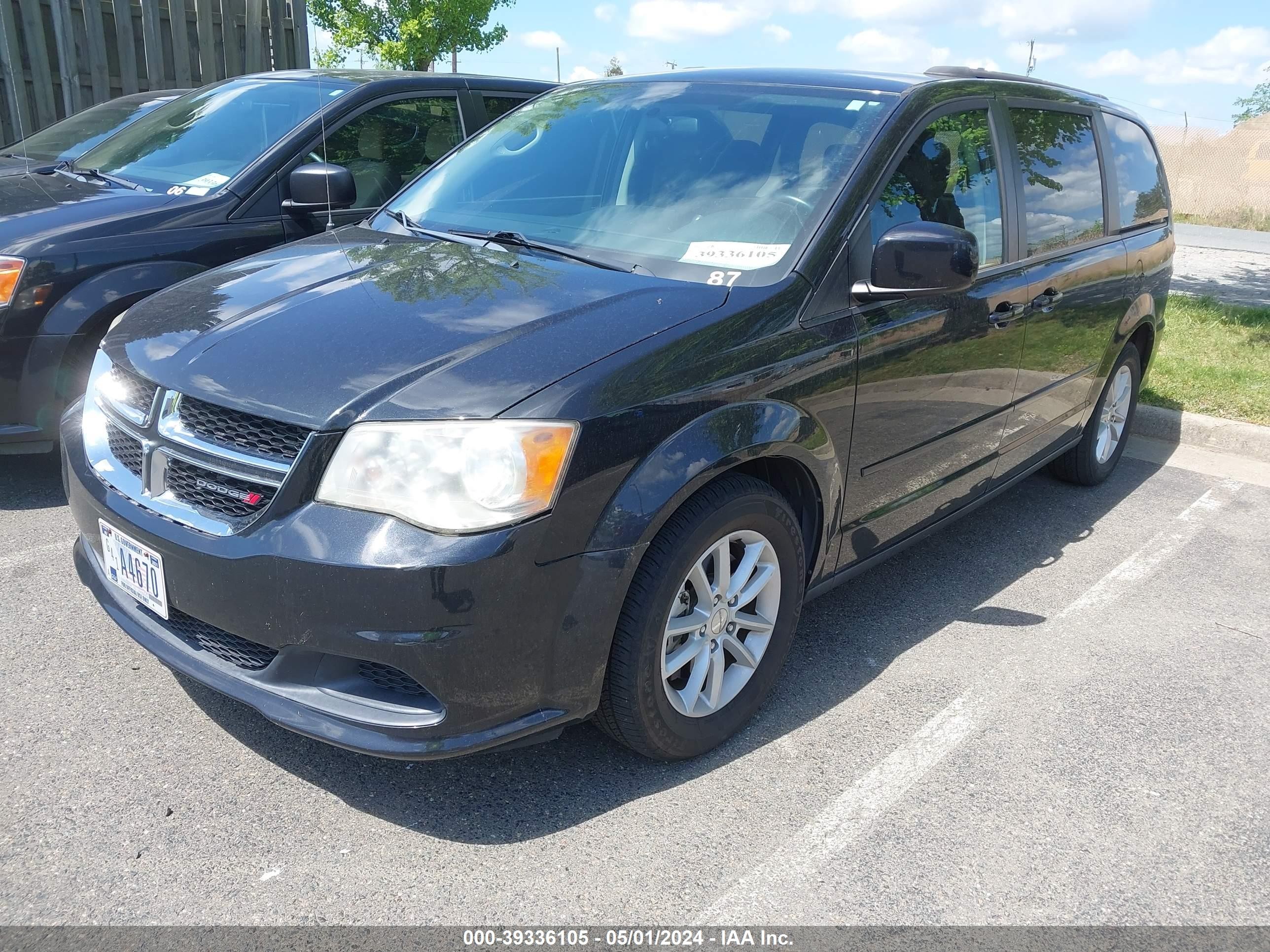 Photo 1 VIN: 2C4RDGCG1ER410610 - DODGE CARAVAN 