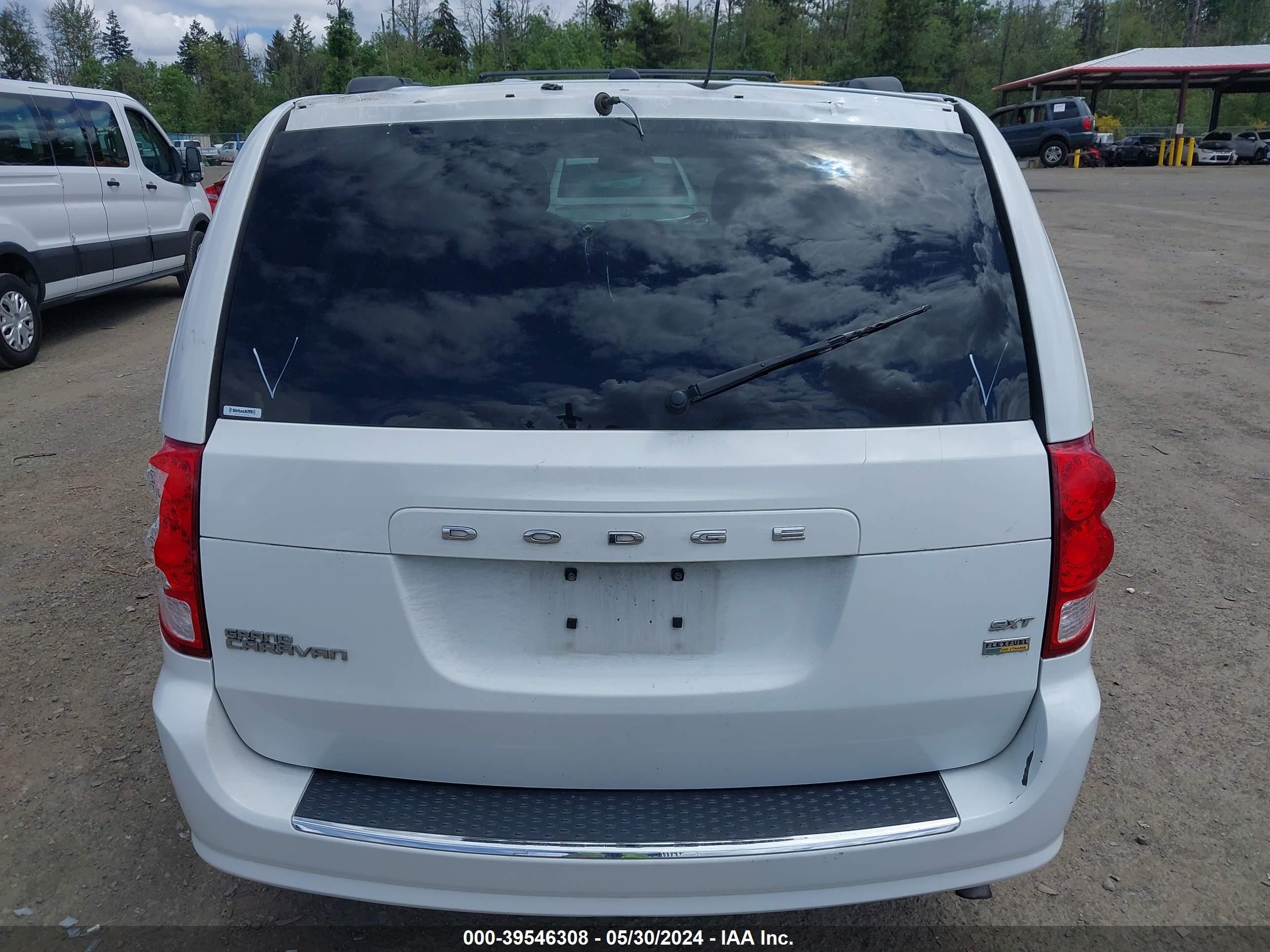 Photo 5 VIN: 2C4RDGCG1HR596377 - DODGE CARAVAN 