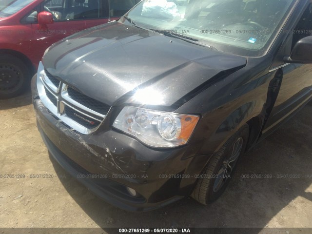 Photo 5 VIN: 2C4RDGCG1HR695913 - DODGE GRAND CARAVAN 