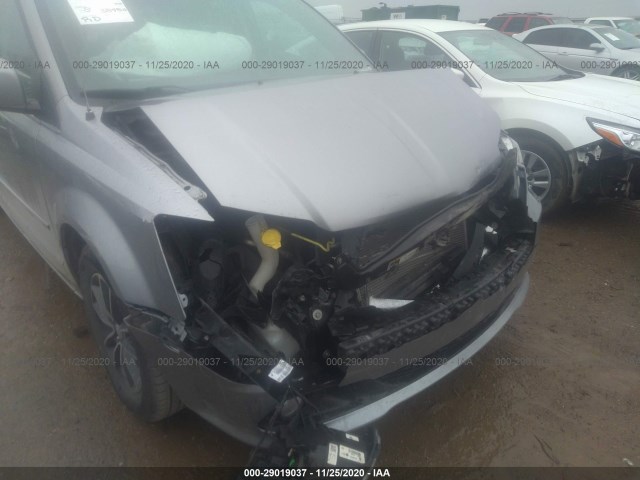 Photo 5 VIN: 2C4RDGCG1HR711219 - DODGE GRAND CARAVAN 