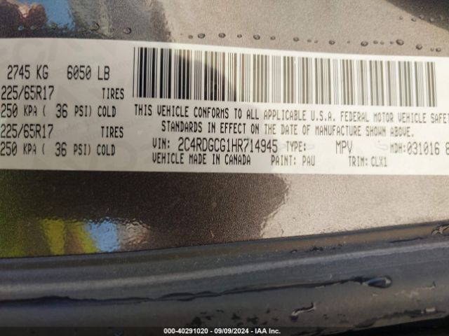 Photo 8 VIN: 2C4RDGCG1HR714945 - DODGE GRAND CARAVAN 