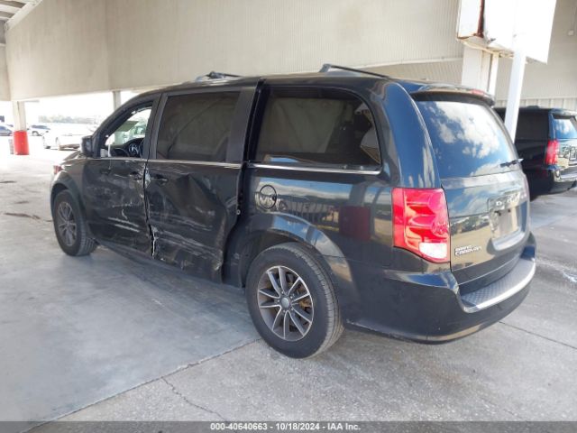 Photo 2 VIN: 2C4RDGCG1HR790018 - DODGE GRAND CARAVAN 