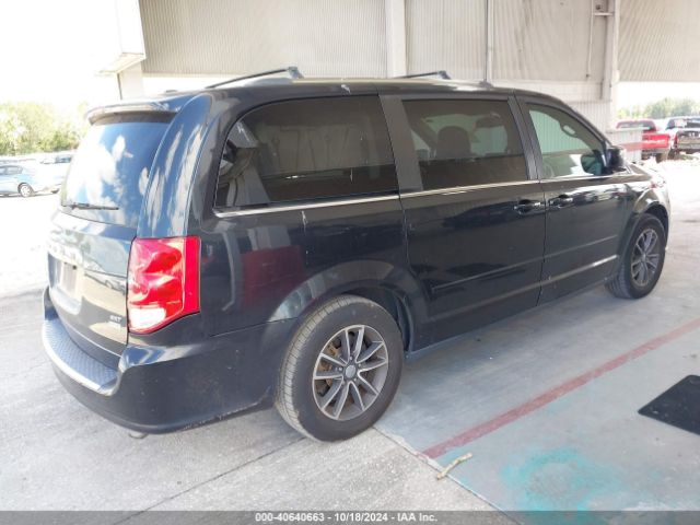 Photo 3 VIN: 2C4RDGCG1HR790018 - DODGE GRAND CARAVAN 