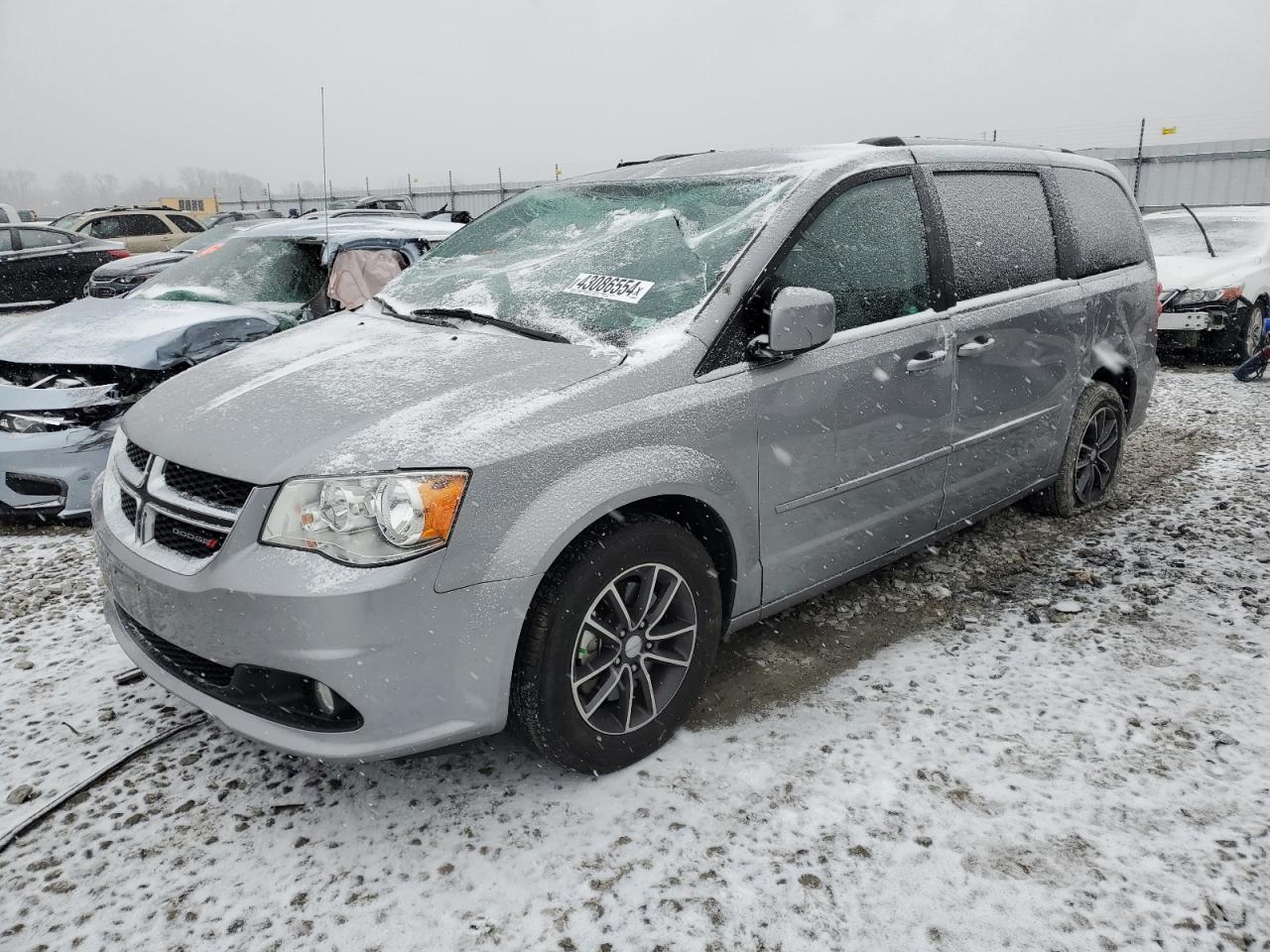 Photo 0 VIN: 2C4RDGCG1HR864585 - DODGE CARAVAN 