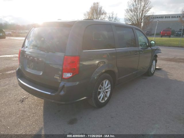 Photo 3 VIN: 2C4RDGCG1JR215908 - DODGE GRAND CARAVAN 