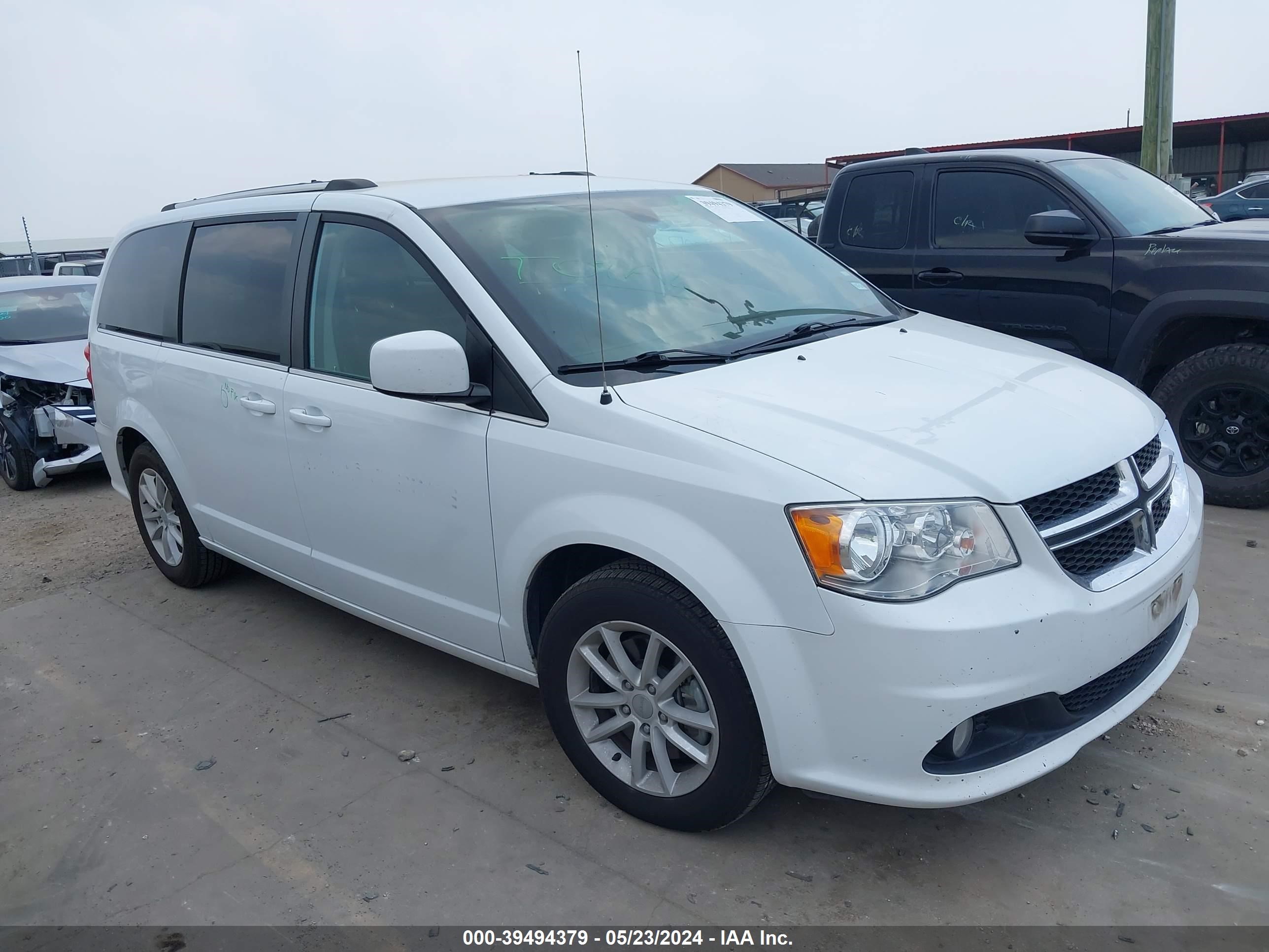 Photo 0 VIN: 2C4RDGCG1KR516762 - DODGE CARAVAN 