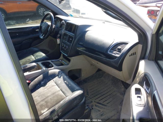 Photo 4 VIN: 2C4RDGCG1KR765773 - DODGE GRAND CARAVAN 