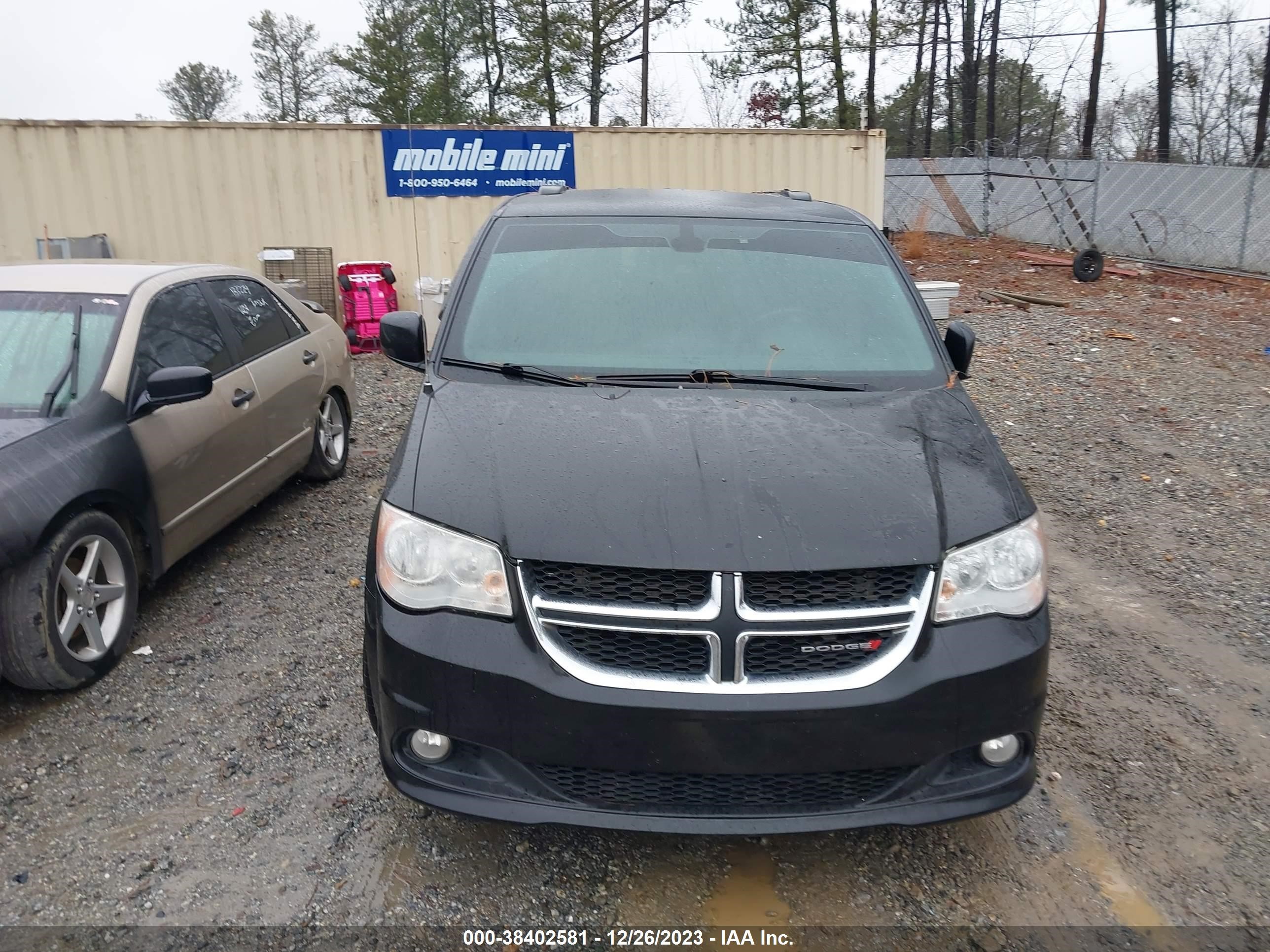 Photo 11 VIN: 2C4RDGCG1LR194464 - DODGE CARAVAN 