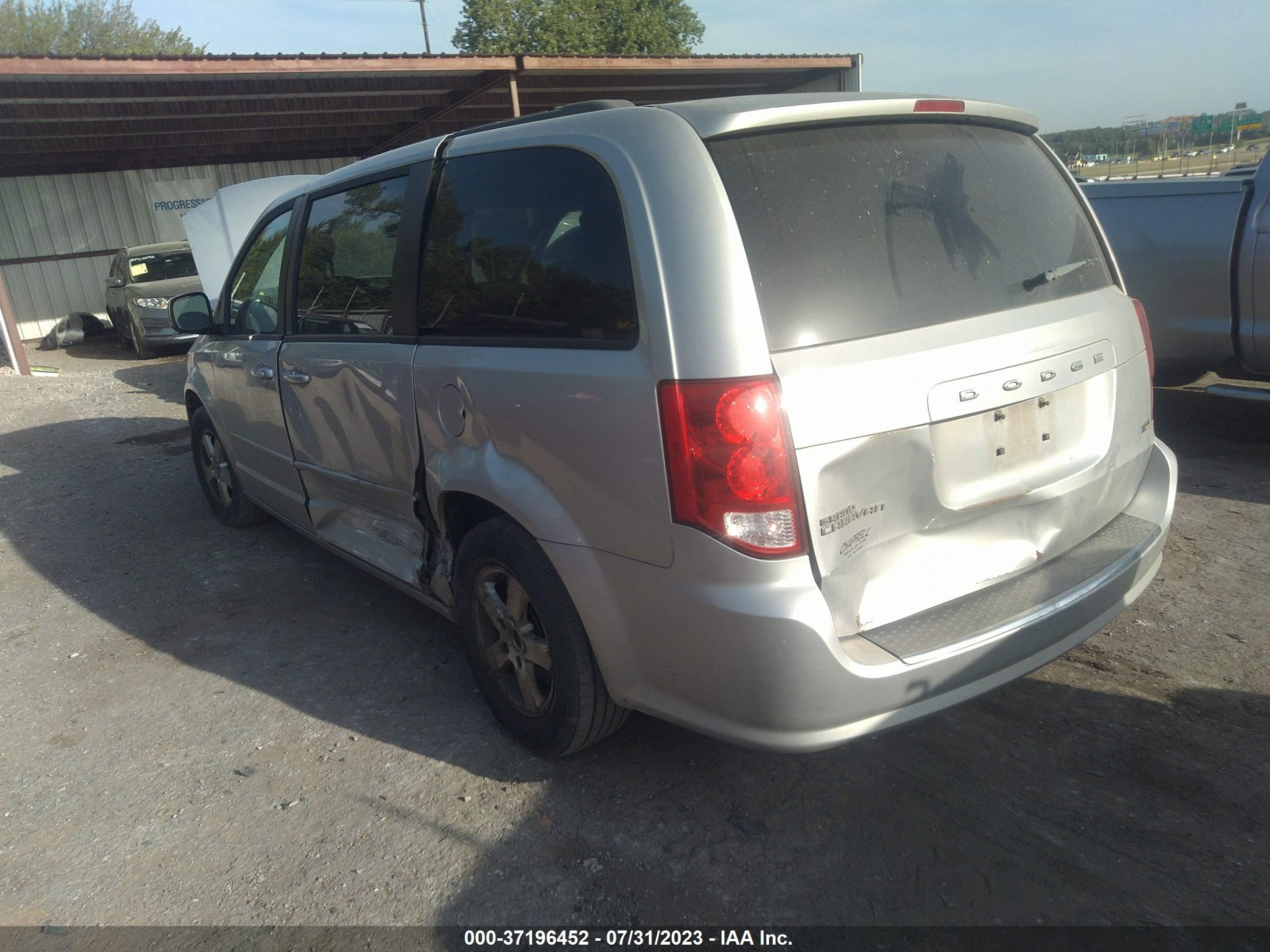 Photo 5 VIN: 2C4RDGCG2CR112063 - DODGE GRAND CARAVAN 