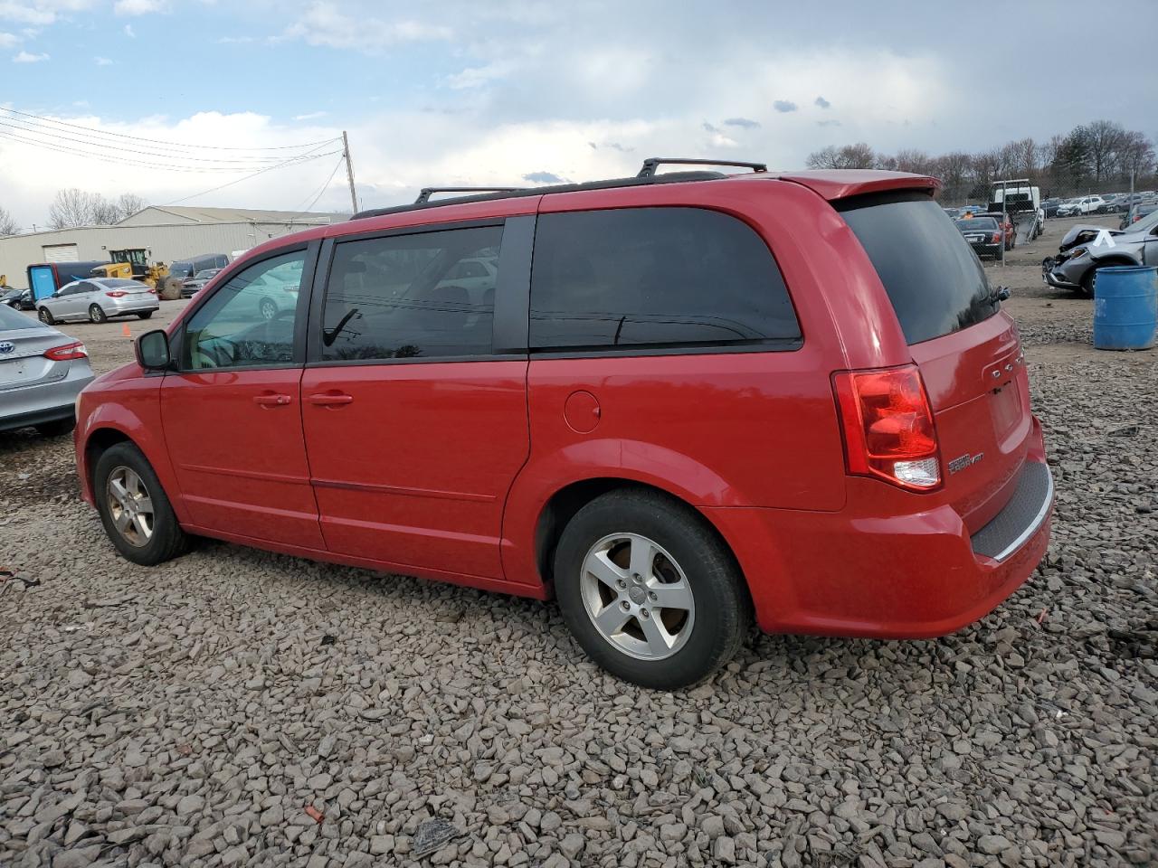 Photo 1 VIN: 2C4RDGCG2CR358403 - DODGE CARAVAN 