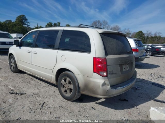 Photo 2 VIN: 2C4RDGCG2DR611611 - DODGE GRAND CARAVAN 