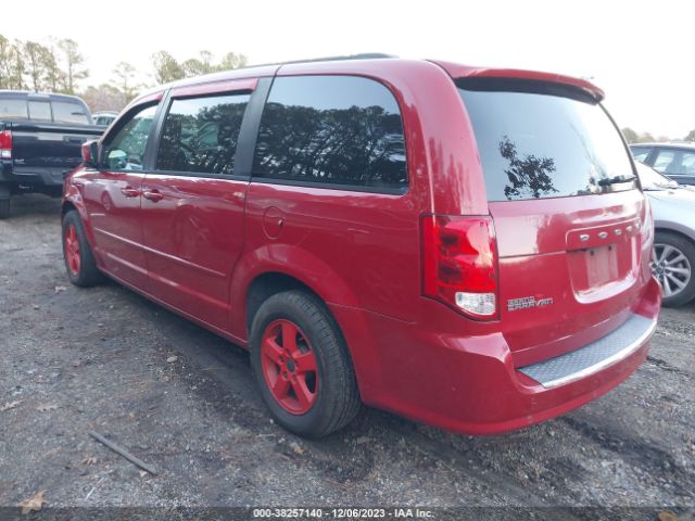 Photo 2 VIN: 2C4RDGCG2DR651140 - DODGE GRAND CARAVAN 