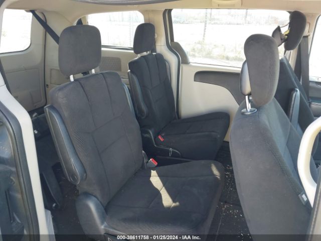 Photo 7 VIN: 2C4RDGCG2DR688205 - DODGE GRAND CARAVAN 