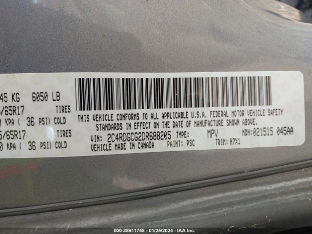 Photo 8 VIN: 2C4RDGCG2DR688205 - DODGE GRAND CARAVAN 