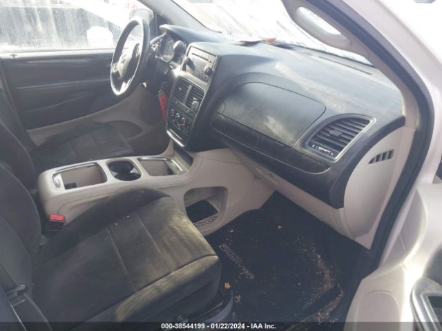 Photo 4 VIN: 2C4RDGCG2DR739816 - DODGE GRAND CARAVAN 