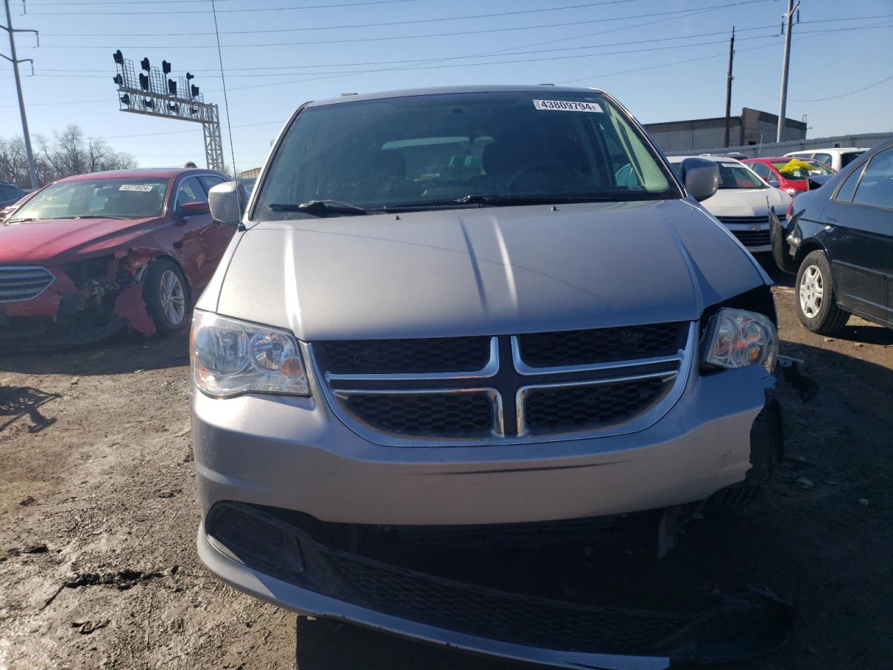 Photo 4 VIN: 2C4RDGCG2DR808942 - DODGE CARAVAN 