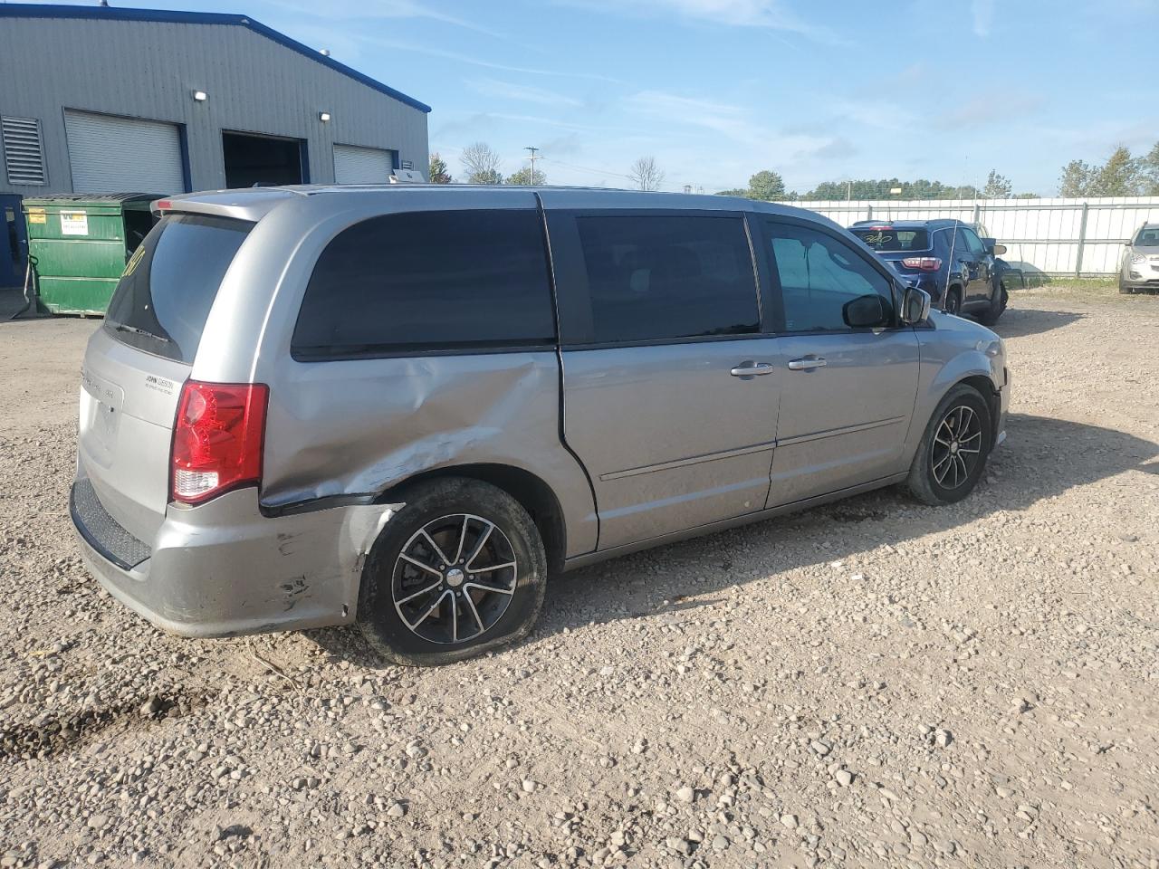 Photo 2 VIN: 2C4RDGCG2ER261513 - DODGE CARAVAN 