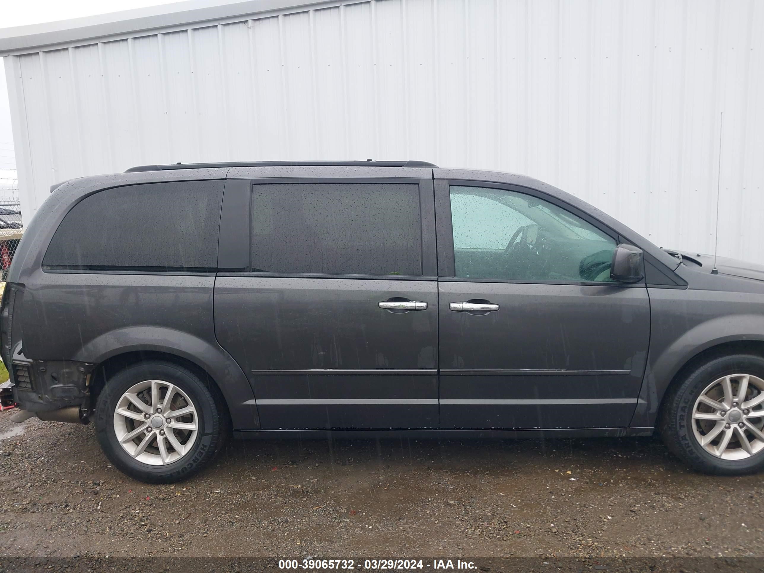 Photo 13 VIN: 2C4RDGCG2GR375272 - DODGE CARAVAN 